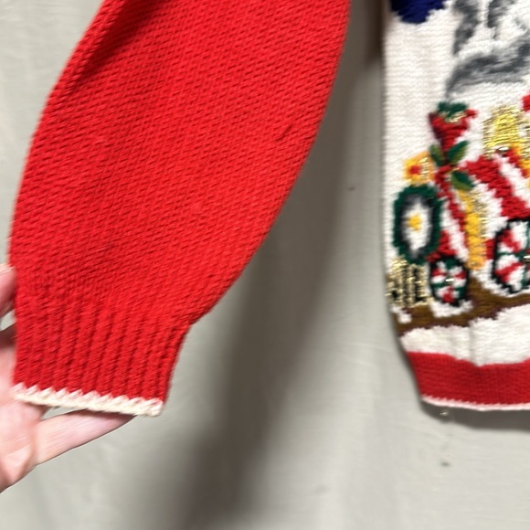 Vintage Christmas Collection 1992 cardigan. Size S
Button front / Box 6-61 - Picture 6 of 9
